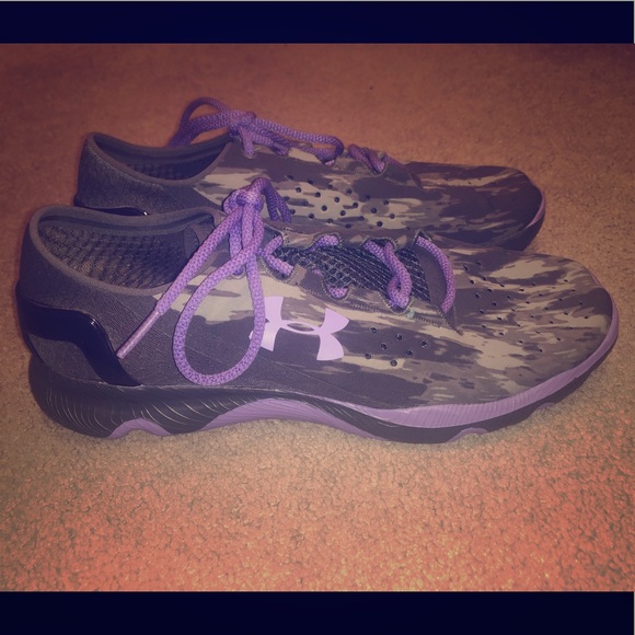 Under Armour Shoes - Under Armour Speedform women’s shoes size 9